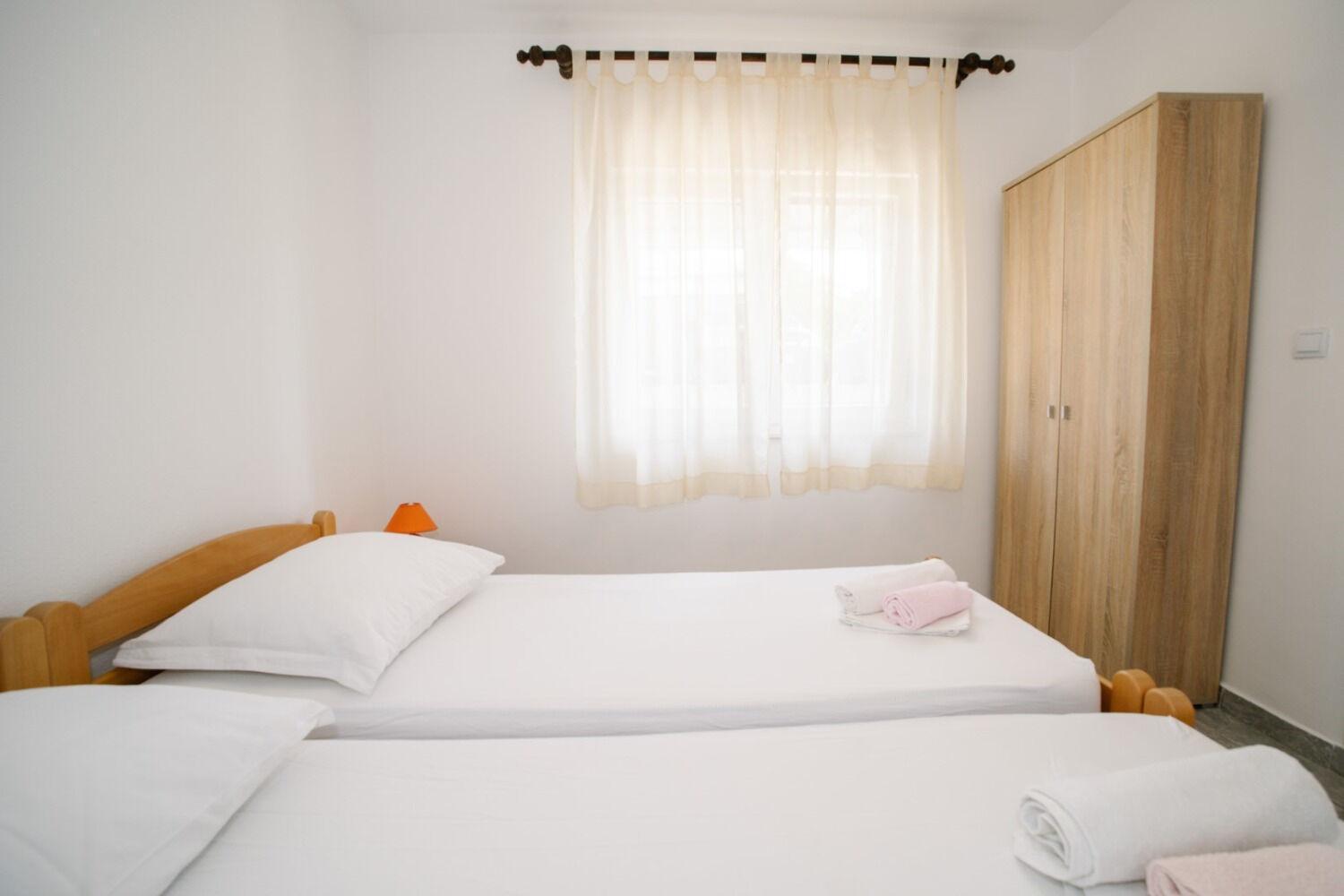 Apartments Petri - Close To The Sea Tisno Exterior photo